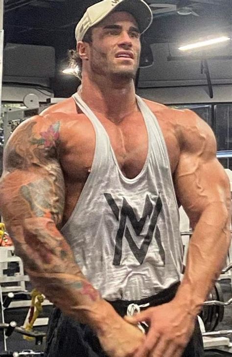 calum von moger news.